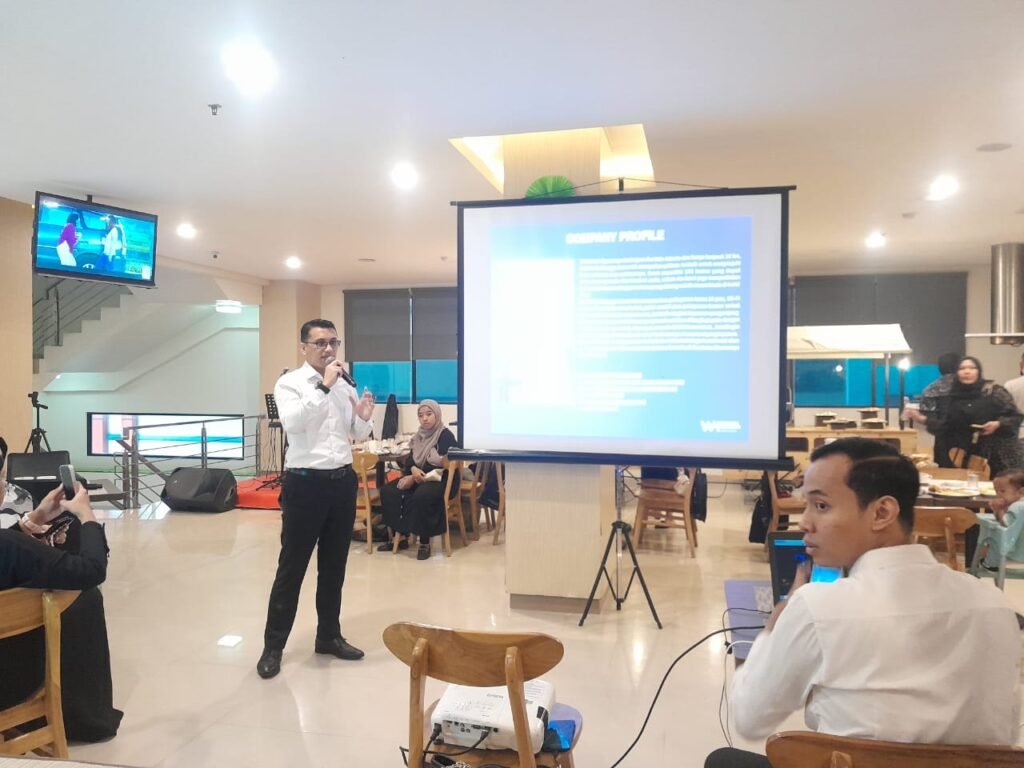 Peluncuran Kuliner timur tengah yang di pandu oleh MC Amara Paramita & M Rifqi Fadlurrahman Wahid serta Ass Manager Bayu Ramadian Ciptadi dan Chef Gerry