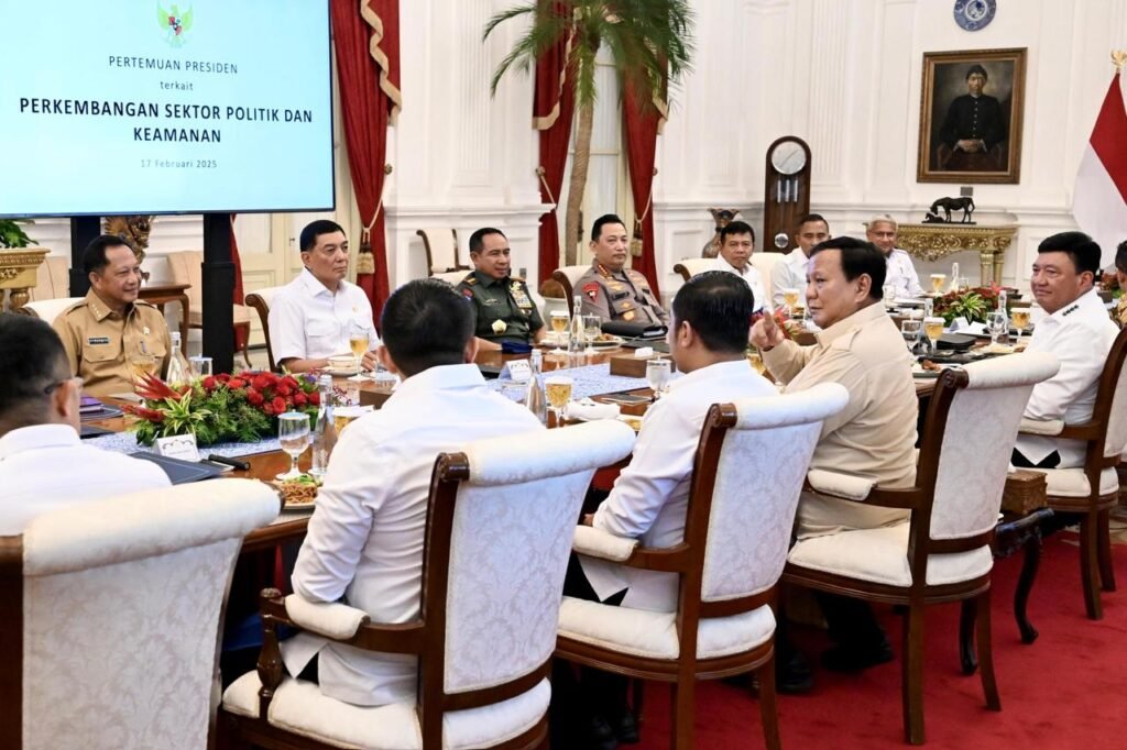 Panglima TNI Ratas dan Makan Siang Bersama Presiden RI, Bahas Isu Strategis