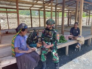 Satgas Yonif 715/Mtl Maksimalkan Pengobatan Gratis di Pedalaman