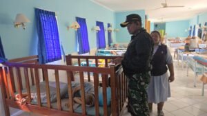 Komandan Denwalsus Menhan RI, Letkol Inf G. Borlak, Kunjungi Panti Lansia Gracelil: Hadir Membawa Semangat dan Cinta Kasih