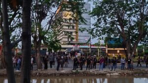 Kericuhan Pecah di Mapolres Metro Bekasi Kota, Polisi Tangkap Sejumlah Pelaku