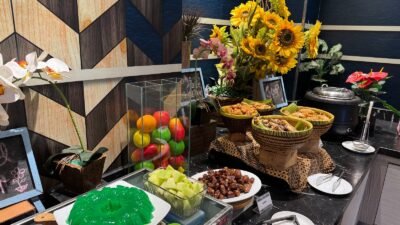 Beragam hidangan khas Nusantara disajikan dalam promo iftar “Ramadan Savory Feast” di Oma Wajik Resto, Hotel 88 Mangga Besar 120, Jakarta.