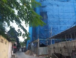 Warga Kelurahan Tomang Desak Penertiban Pembangunan Kost 8 Lantai Diduga Langgar PBG