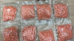 Polisi Tangkap Pelajar Bawa 2.000 Pil Ekstasi di Depan Mall PGC