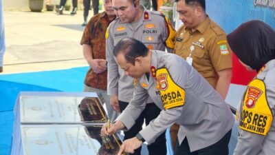 Kapolda Metro Jaya Resmikan Kantor Satpamobvit dan Polsek Babelan