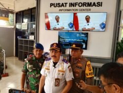 Menjelang Puncak Mudik, Ribuan Penumpang Padati Kampung Rambutan