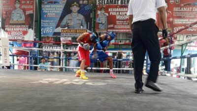 Petinju HS Boxing Camp Asah Teknik dan Mental