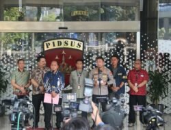 Polri Rampungkan Penyerahan Tersangka dan Barang Bukti Kasus Korupsi kepada Kejaksaan Agung