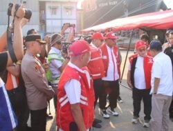 Polres Pelabuhan Tanjung Priok Kawal Bantuan PMI untuk Korban Gempa NTT via KM Rania
