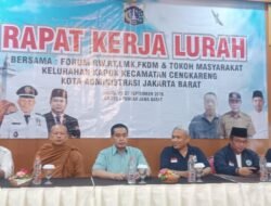 Hadir di Rapat Akbar Kapuk 2026, Camat Cengkareng: RT dan RW Adalah Mata dan Telinga Pemerintah
