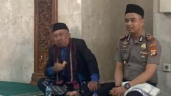 Kapolsek Tambora Sambangi Masjid Nurul Islam Fatahillah, Warga Diajak Waspadai Kejahatan