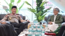 Kapolri Suyudi Ario Seto Silaturahmi dengan Rais Aam PBNU KH Miftachul Akhyar di Surabaya