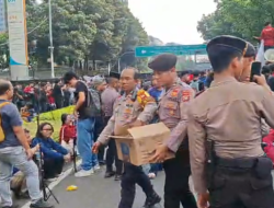 Polres Metro Jakarta Pusat Berikan Pelayanan Humanis kepada Peserta Aksi BEM UBK