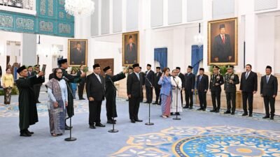 Panglima TNI Hadiri Pelantikan Kepala Badan Gizi Nasional dan Penasihat Khusus Presiden di Istana Negara