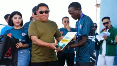 Pangandaran Run 5K dan 10K dalam rangka HUT ke-81 TNI di Lapangan Bandara Nusawiru, Pangandaran.